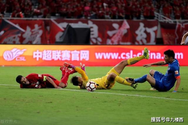 转会费3000万欧！迪马济奥：米兰签下拉齐奥后卫希拉